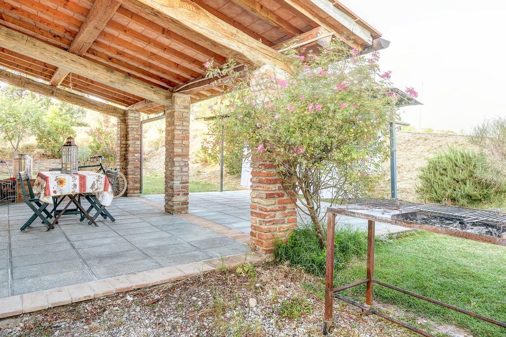 Agriturismo Il Poggiarello Foiano Della Chiana Luaran gambar