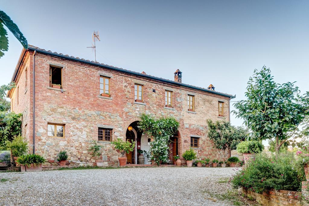 Agriturismo Il Poggiarello Foiano Della Chiana Luaran gambar