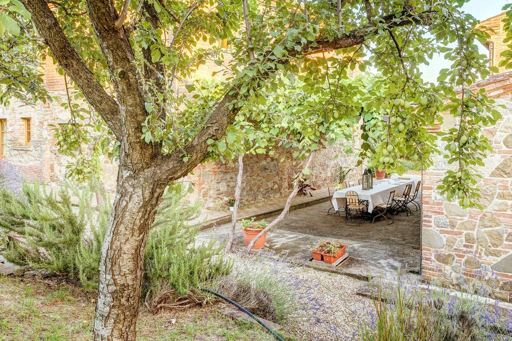 Agriturismo Il Poggiarello Foiano Della Chiana Luaran gambar
