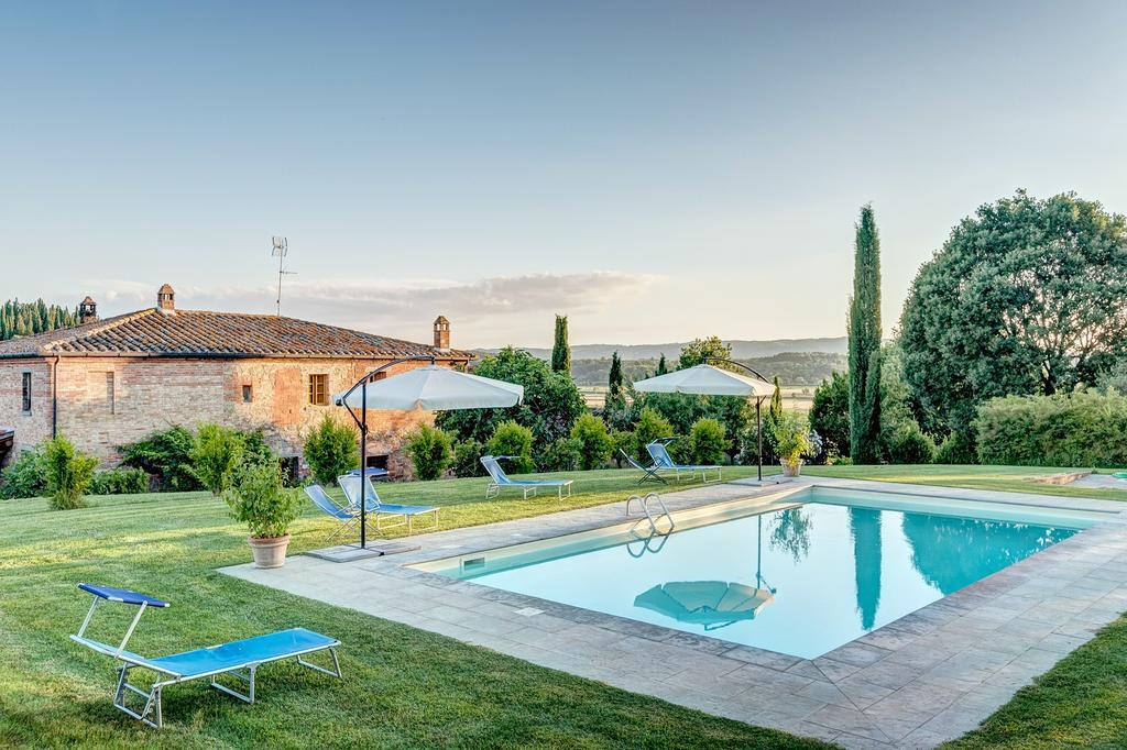 Agriturismo Il Poggiarello Foiano Della Chiana Luaran gambar