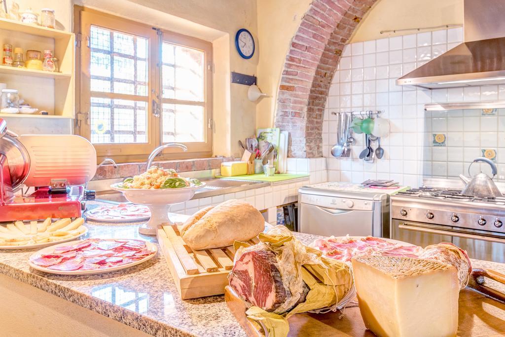 Agriturismo Il Poggiarello Foiano Della Chiana Luaran gambar