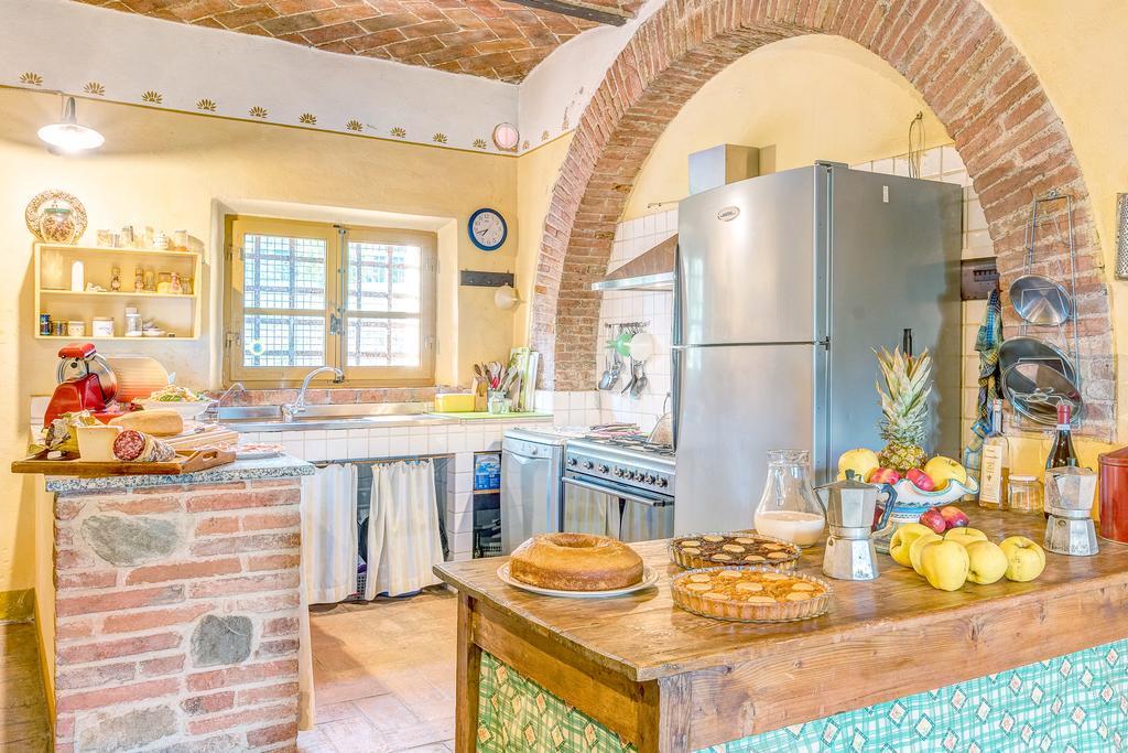 Agriturismo Il Poggiarello Foiano Della Chiana Luaran gambar