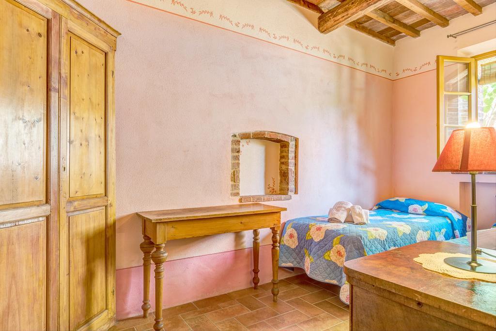 Agriturismo Il Poggiarello Foiano Della Chiana Luaran gambar